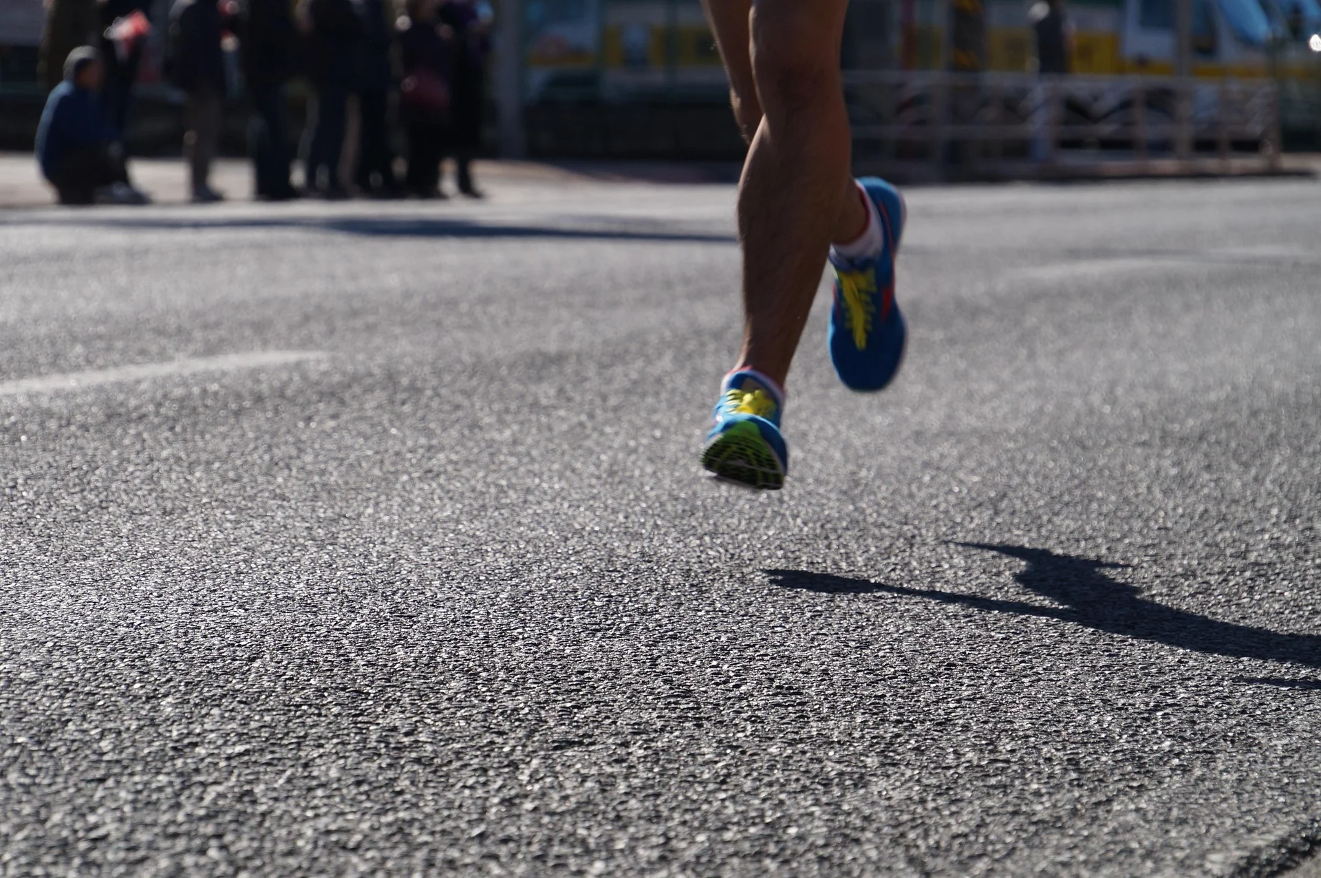 Faut-il courir des distances courtes pour progresser sur le long ?