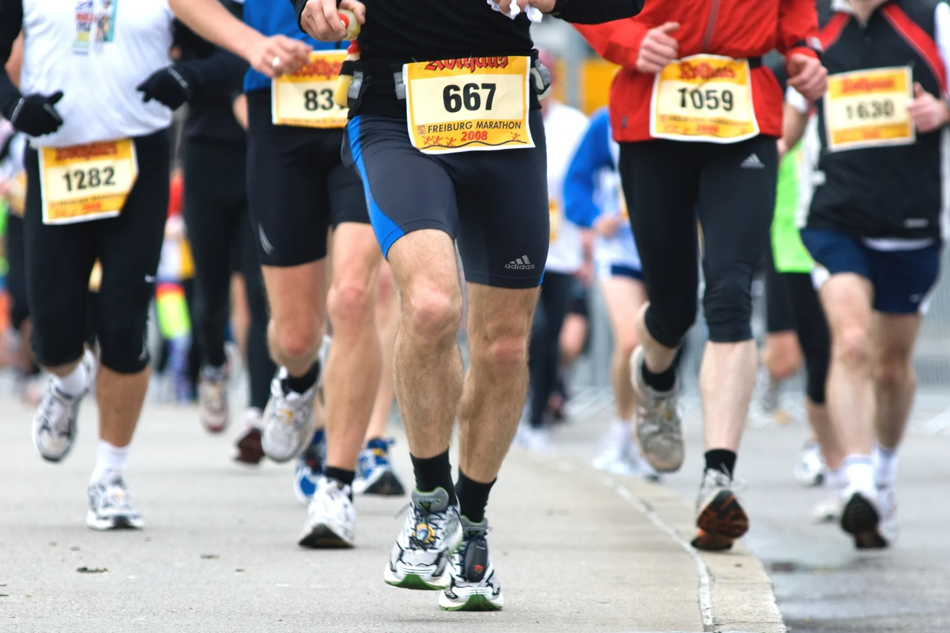 Pourquoi les descentes fatiguent-elles autant les coureurs ? Le phénomène méconnu du running