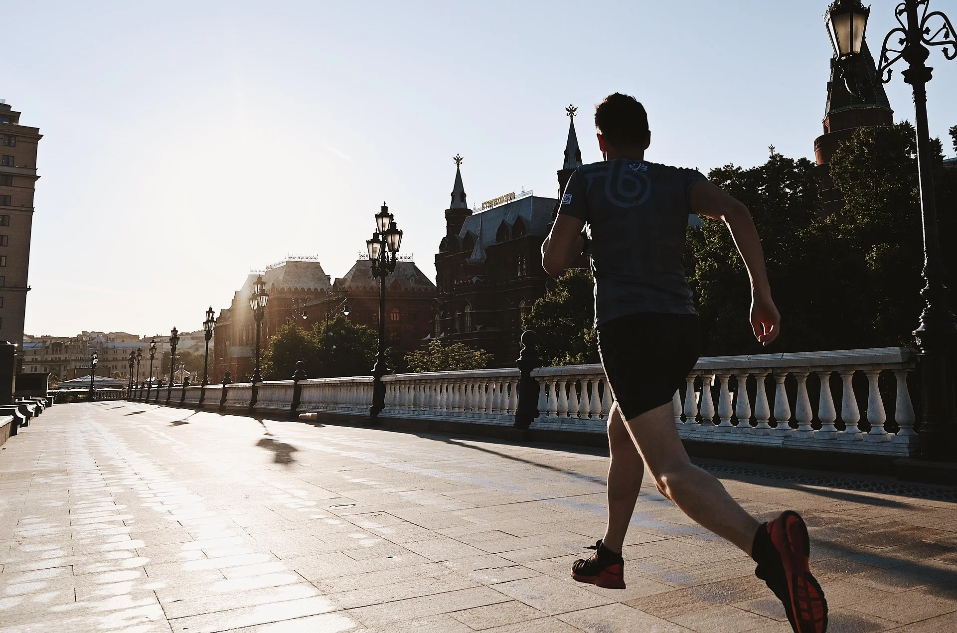 Pourquoi le soleil peut améliorer les performances du coureur en course à pied